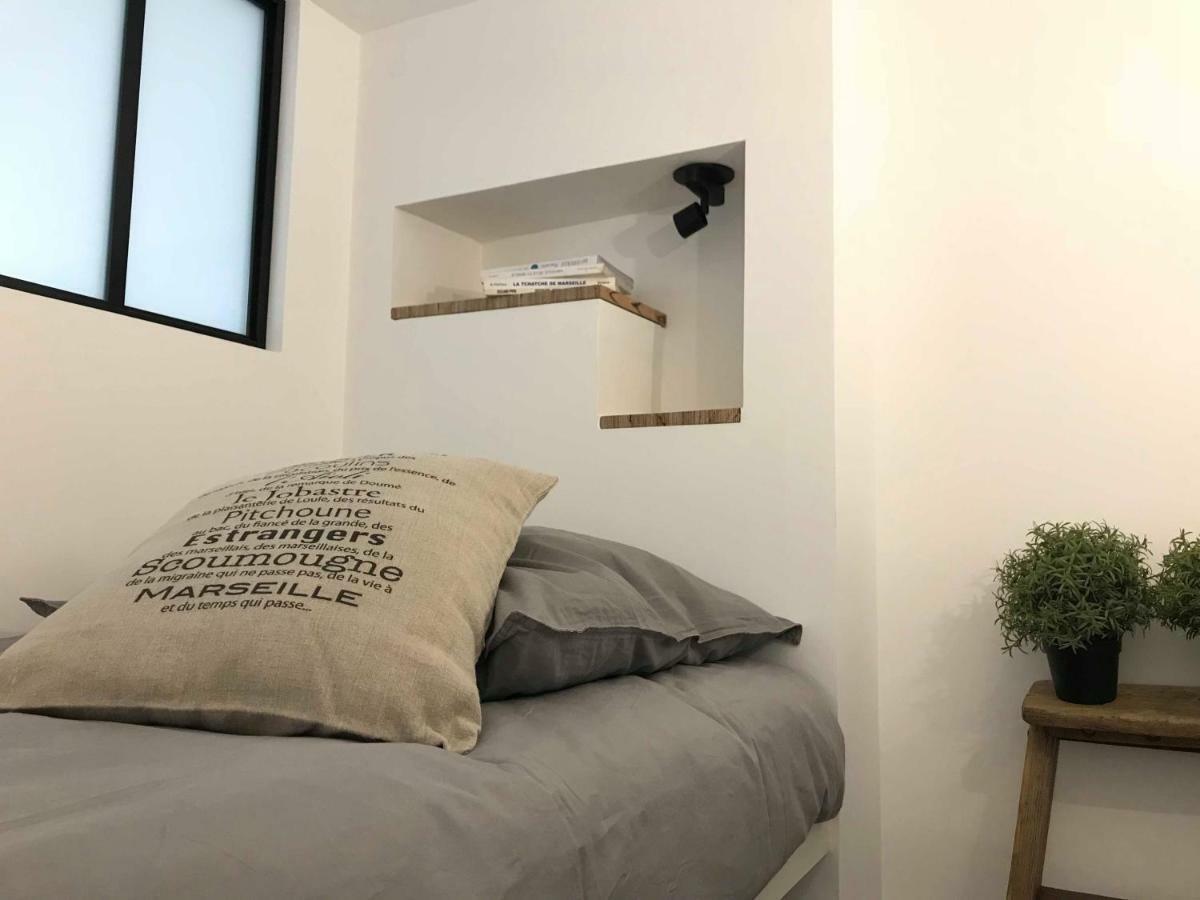 Le Penequet : L'Appartement Du Vieux Port ☺ Марсель Экстерьер фото